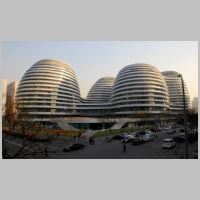 Galaxy Soho, Peking China, photo Rob Deutscher, flickr.jpg